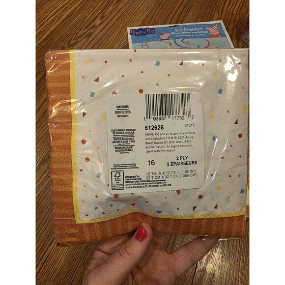 Peppa Pig Birthday Party Decorations 32 Napkins 8 Cups Swirl Decorations Wands - Picture 3 of 9